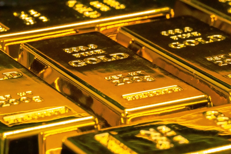 Gold bars and precious metals trading